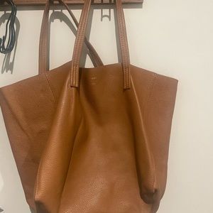 Kurt Geiger tote